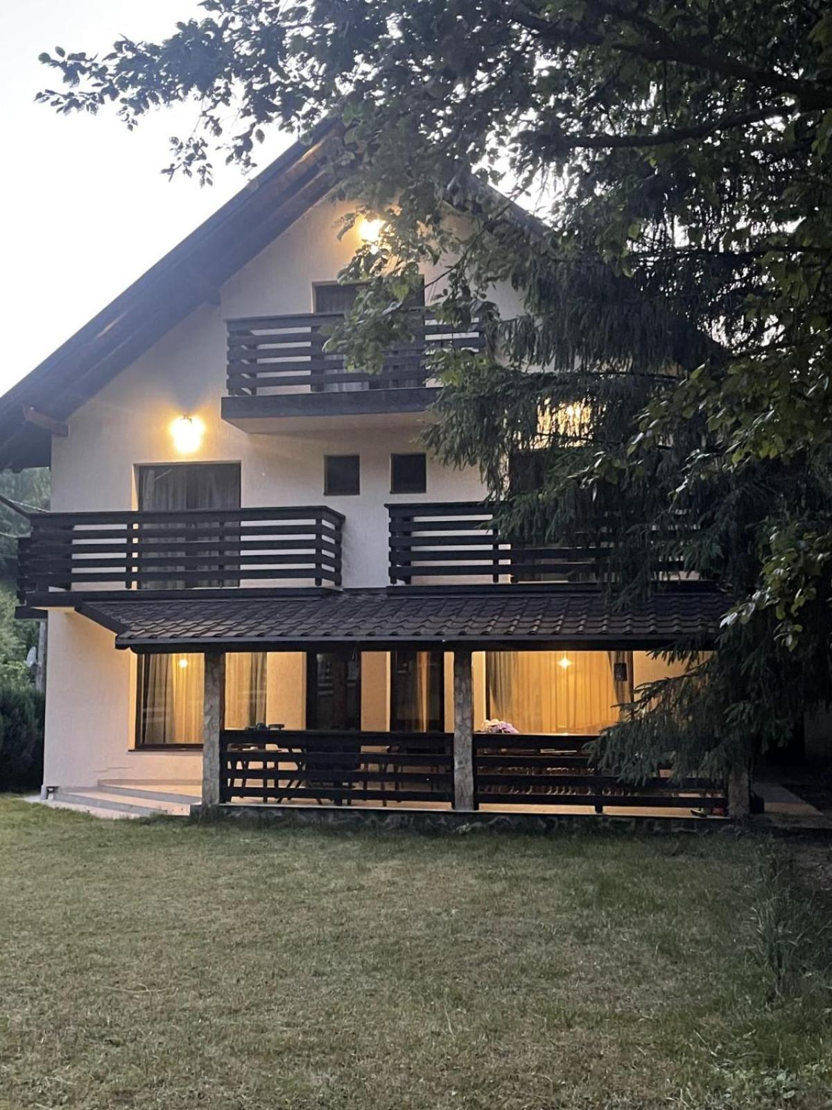Vila Green & White Moeciu De Sus Bilik gambar